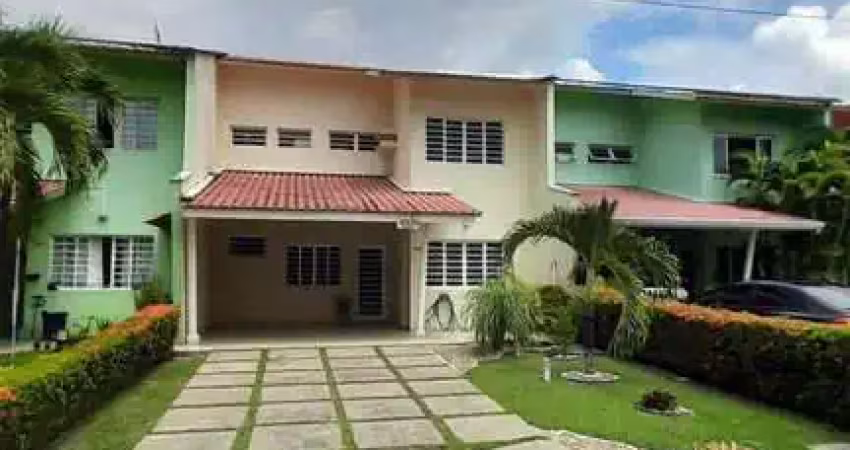 Casa em condomínio fechado com 4 quartos à venda na Rua Rua Angélica Motta, 58, Parque 10 de Novembro, Manaus