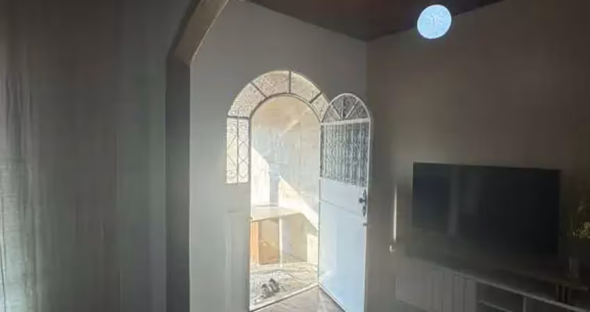 Casa com 3 quartos à venda na Travessa Rosário, 44, Lírio do Vale, Manaus