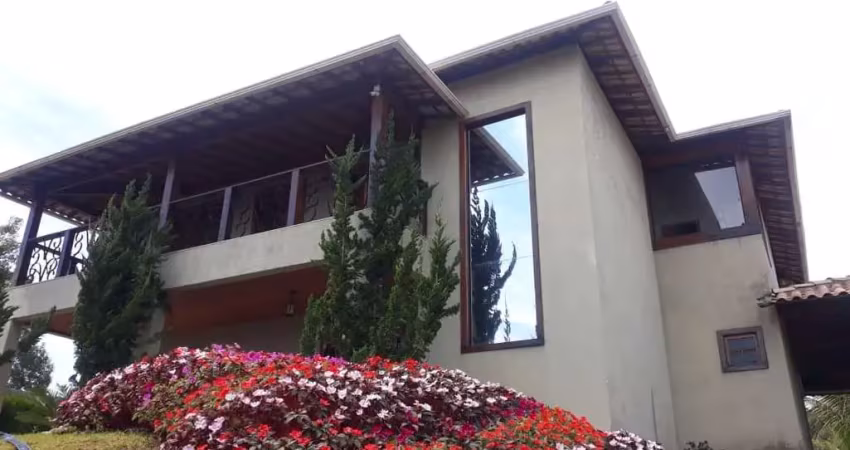 Casa à venda no bairro centro em taquaraçu de minas/mg