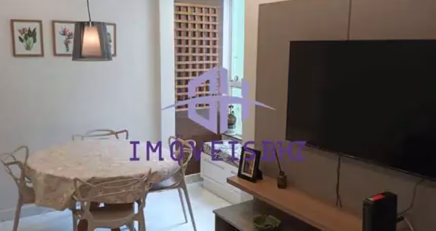 Apto com quartos, suite, vaga livre e elevador no castelo.