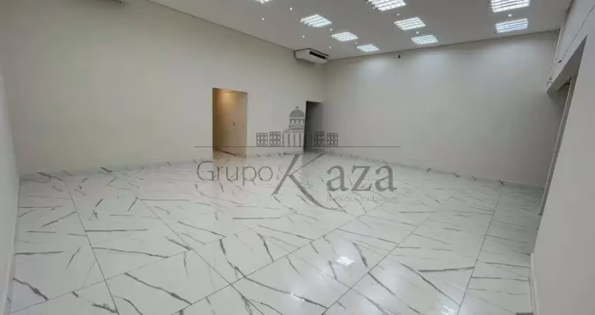 Casa comercial para alugar na Avenida Juriti, Moema, São Paulo