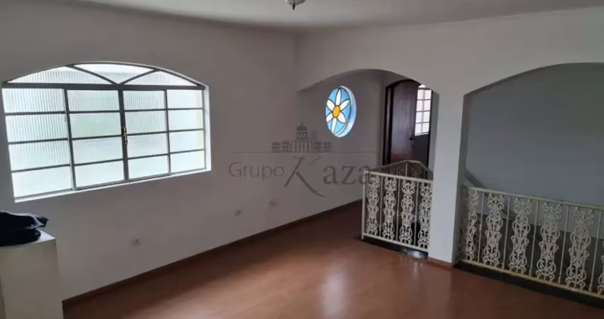 Casa sobrado - bosque dos eucaliptos - 3 dormitórios - 250m².