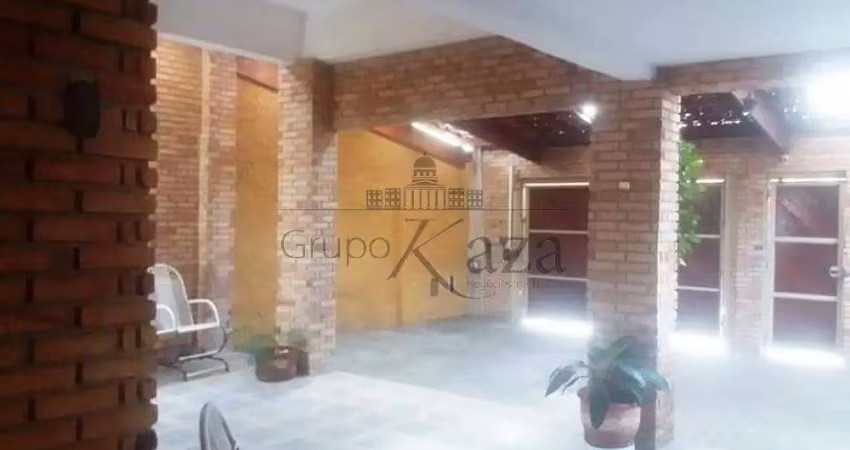Casa com 4 quartos à venda na Rua Cônego José Francisco Monteiro, sobrado, Jardim Paulista, São José dos Campos