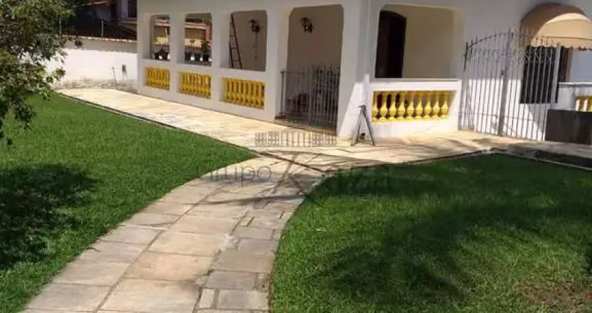Casa com 4 quartos à venda na Rua Irmã Maria Demetria Kfuri, Jardim Esplanada, São José dos Campos