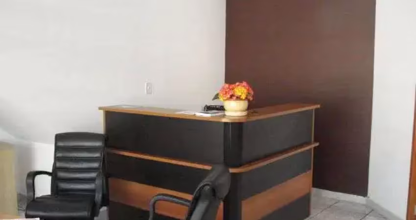 Casa comercial à venda na Av. Bacabal, em frente a padaria flor de ypê, Parque Industrial, São José dos Campos