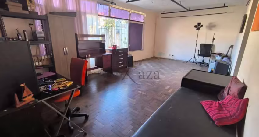 Oportunidade - casa térrea - jardim das industrias - 4 dormitórios - 120m².