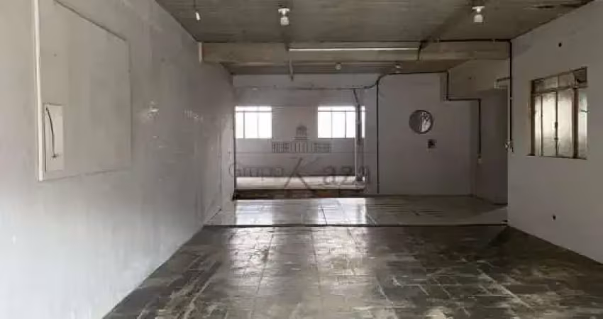 Casa comercial à venda na Avenida dos Astronautas, Jardim Souto, São José dos Campos