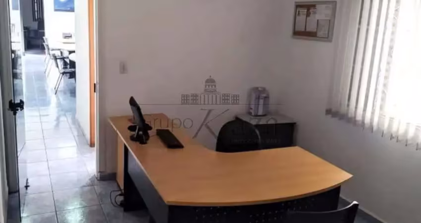 Casa com 3 quartos à venda na Rua Geraldo Augusto dos Santos, Jardim Bela Vista, São José dos Campos