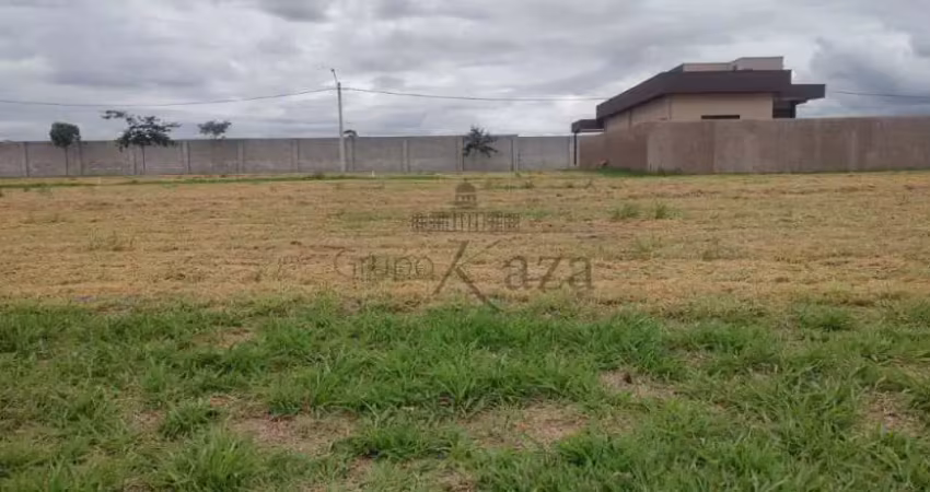 Oportunidade - terreno em condomínio - residencial vereda dos campos - eugênio de mello - 250m². estuda permuta.