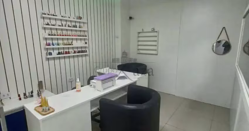 Casa comercial para alugar na Avenida Elisio Galdino Sobrinho, Cidade Morumbi, São José dos Campos