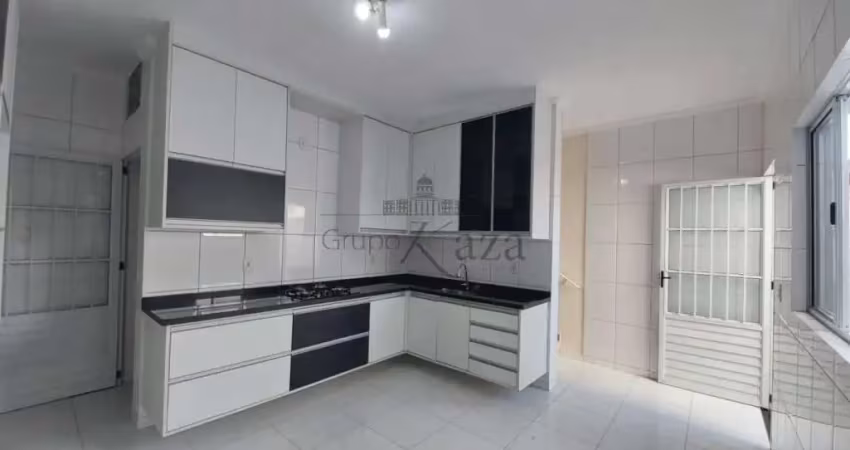 Oportunidade - casa sobrado com edícula - jardim ismênia - 4 dormitórios - 250m².