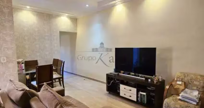 Casa com 2 quartos para alugar na Avenida Rodrigo Melo Franco Andrade, Jardim Nova Esperança, Jacareí