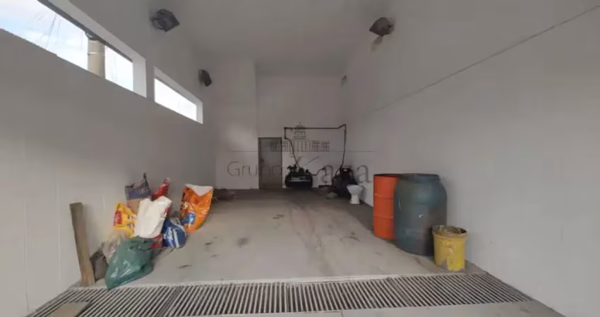 Casa comercial para alugar na Rua Barão de Jacareí, Sala 02, Centro, Jacareí
