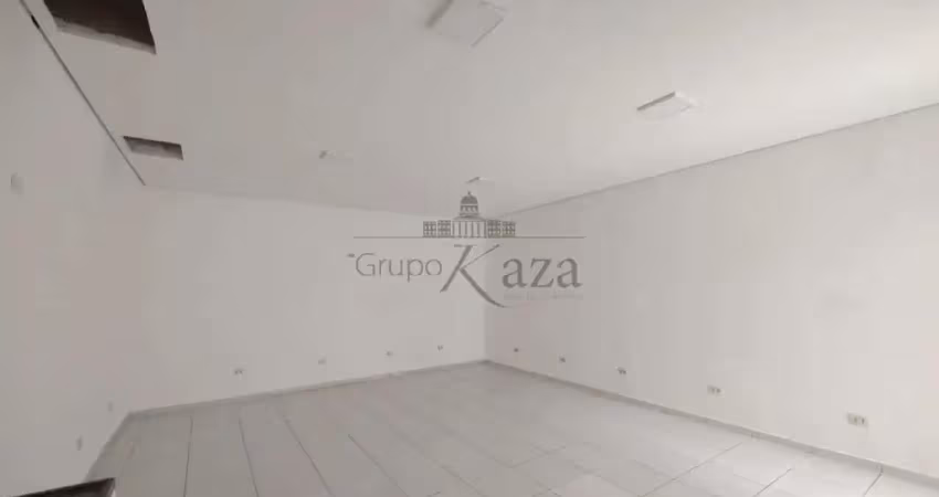 Casa comercial para alugar na Rua Barão de Jacareí, B, Centro, Jacareí