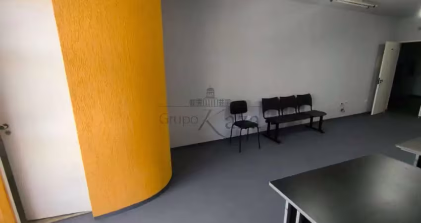 Oportunidade - sala comercial - residencial trade center - centro - jacareí - 33m².