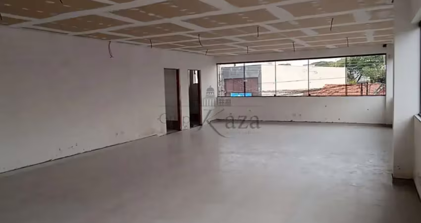 Casa comercial para alugar na Rua Largo do Riachuelo, Prédio todo, Centro, Jacareí