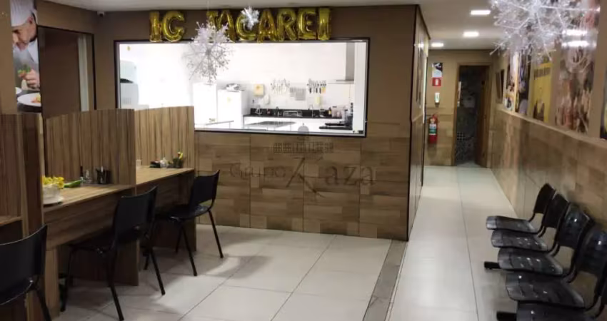Casa comercial para alugar na Rua Alfredo Schurig, Centro, Jacareí