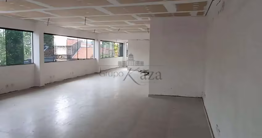 Casa comercial para alugar na Rua Largo do Riachuelo, Loja Superior, Centro, Jacareí