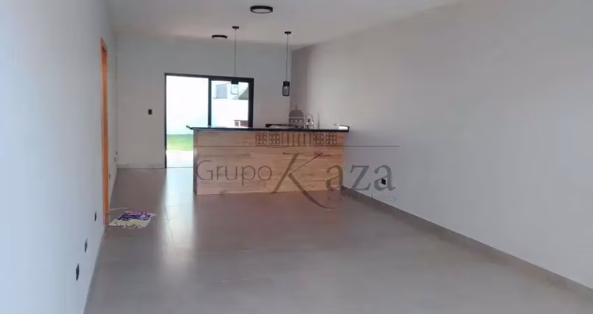 Casa com 3 quartos à venda na Avenida Estados Unidos, 522461, Jardim Siesta, Jacareí