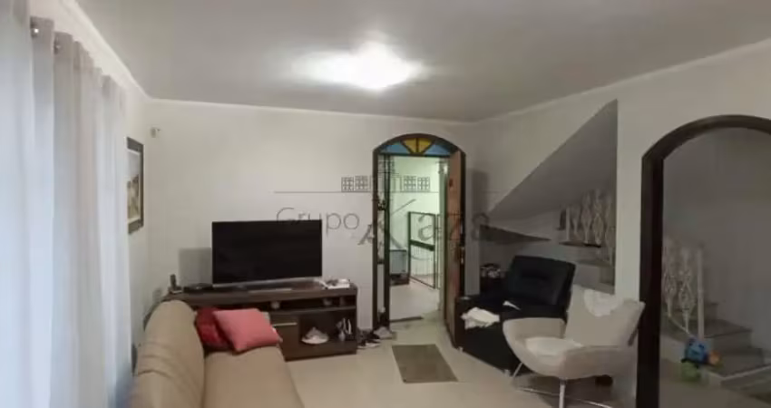 Oportunidade - casa sobrado - jardim santa maria - jacareí - 3 dormitórios - 303,40m² - estuda permuta.