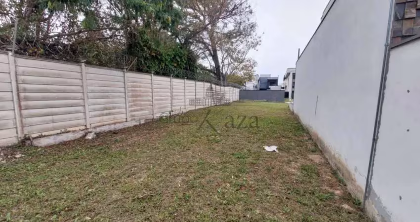 Terreno em condomínio - jardim jacinto - condomínio bosque dos manacás - 256m².
