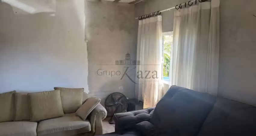 Oportunidade -  chácara - veraneio irajá - jacareí - 3 dormitórios - 240m².