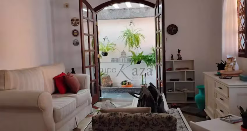 Casa - jardim santa maria  - 3 dormitórios - 200m² - aceita permuta.