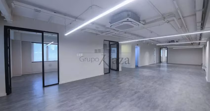 Prédio para alugar na Rua Doutor Mário Ferraz, 542184, Jardim Europa, São Paulo