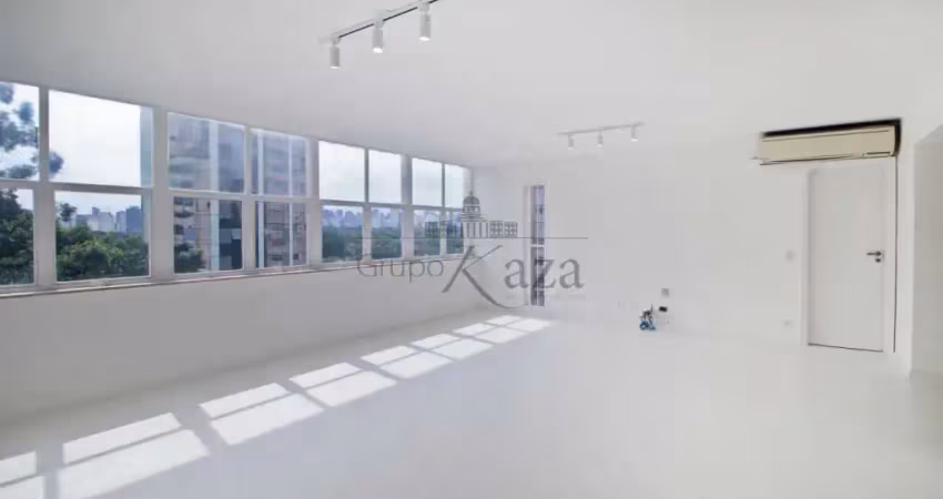 Apartamento com 3 quartos para alugar na Rua André Fernandes, 522085, Itaim Bibi, São Paulo