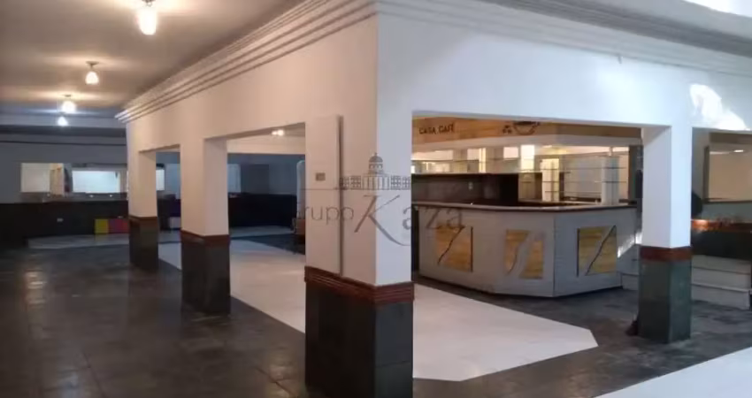 Casa comercial para alugar na Rua Professor Atílio Innocenti, 582981, Itaim Bibi, São Paulo