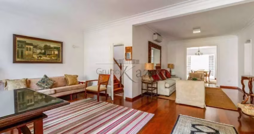 Casa com 3 quartos para alugar na Rua Bucareste, 56208, Jardim Europa, São Paulo