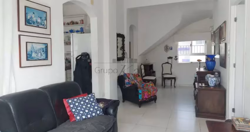 Cobertura com 3 quartos para alugar na Rua Antônio de Souza, 53298, Pitangueiras, Guarujá