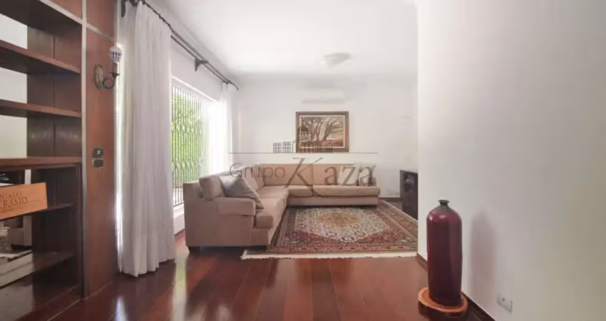 Casa com 5 quartos para alugar na Rua Sarita Cyrillo, 522289, Jardim Paulista, São Paulo