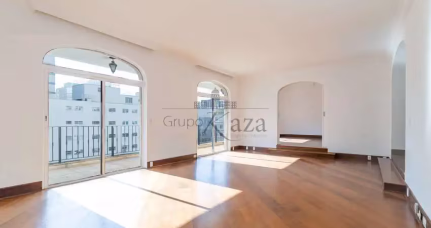 Apartamento com 3 quartos para alugar na Rua Barão de Capanema, 54298, Cerqueira César, São Paulo