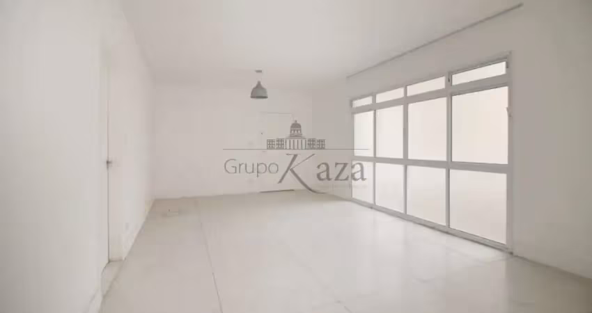 Apartamento com 3 quartos para alugar na Avenida Conselheiro Rodrigues Alves, 572387, Vila Mariana, São Paulo