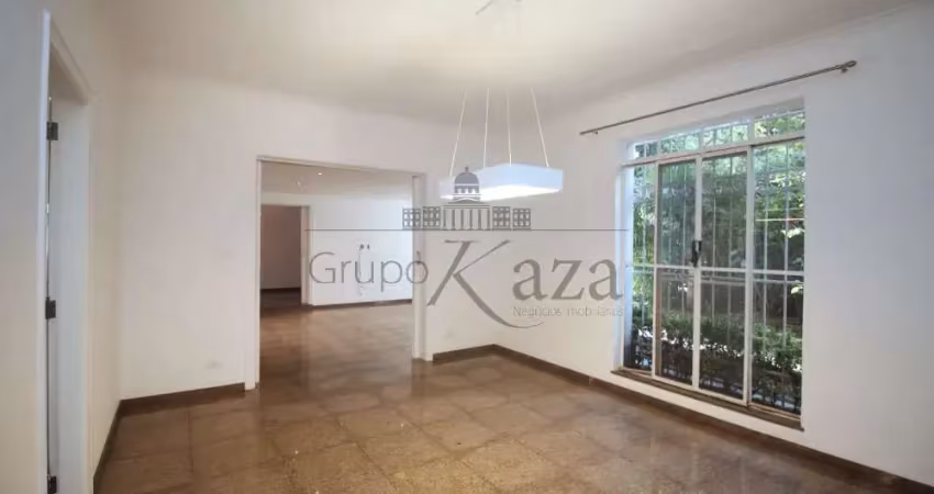 Casa com 5 quartos para alugar na Rua Rággio Nóbrega, 59288, Jardim América, São Paulo