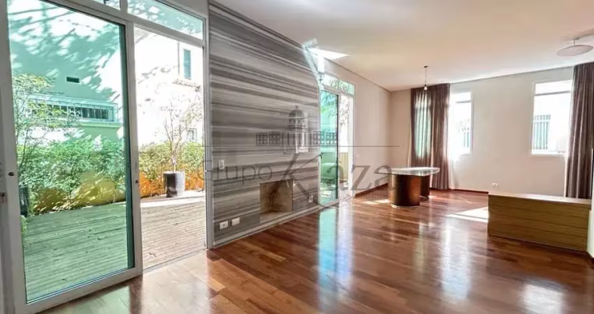 Casa em condomínio fechado com 3 quartos para alugar na Rua Laplace, 5120899, Brooklin, São Paulo