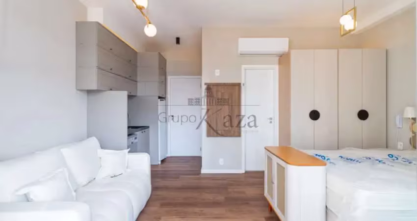 Kitnet / Stúdio à venda na Rua Brás Cardoso, 562585, Vila Nova Conceição, São Paulo