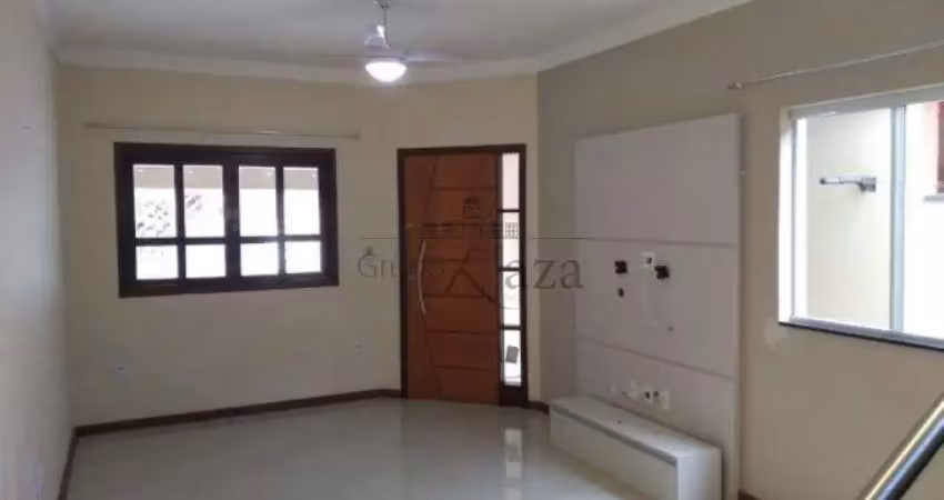Oportunidade - casa sobrado - jardim das indústrias - 3 dormitórios - 115m².