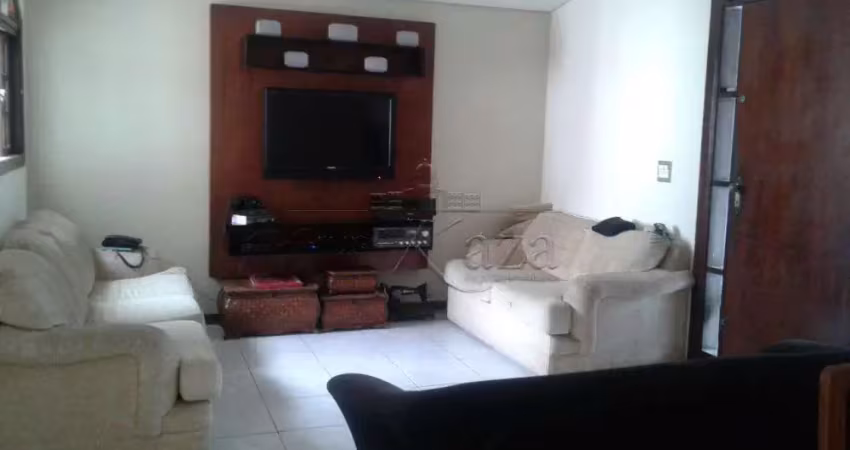 Casa com 4 quartos à venda na Ignacio Trunkel, Assobradada - 0, Reserva do Bosque, São José dos Campos