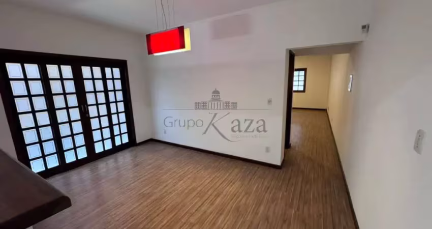 Oportunidade - casa sobrado - residencial de ville - 4 dormitórios - 200m².