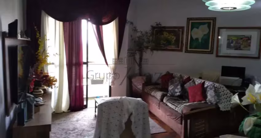 Apartamento com 3 quartos à venda na Rua José Cobra, Conjunto Residencial Trinta e Um de Março, São José dos Campos
