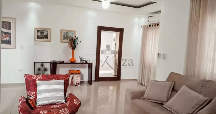 Casa com 3 quartos à venda na Rua Cora Coralina, Loteamento Villa Branca, Jacareí