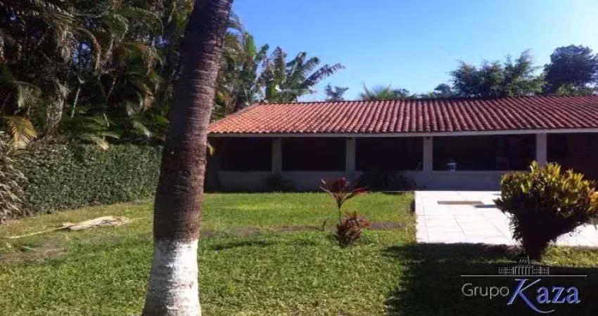 Casa com 6 quartos à venda na Rua Goiabeiras, 0, Chácaras São José, São José dos Campos