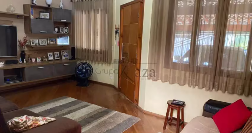 Casa com 3 quartos à venda na Rua Belmira dos Santos, Loteamento Residencial Vista Linda, São José dos Campos