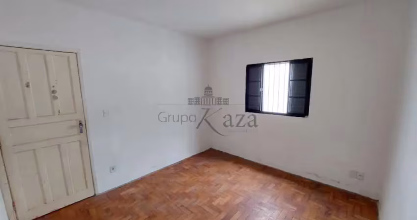 Casa - conjunto residencial vale dos pinheiros - 2 dormitórios - 250m².