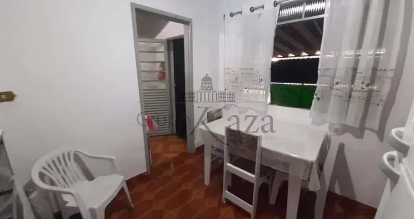 Casa comercial à venda na Avenida Perseu, Jardim Satélite, São José dos Campos