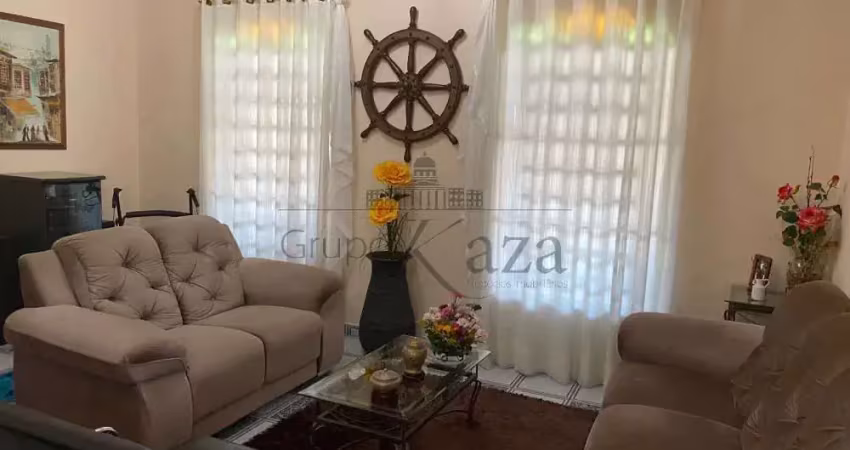Casa - bosque dos eucaliptos - 3 dormitórios - 250m² - aceita permuta.