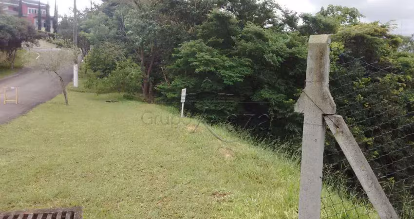 Terreno condomínio - jacareí - condomínio mirante do vale - 1.385m².
