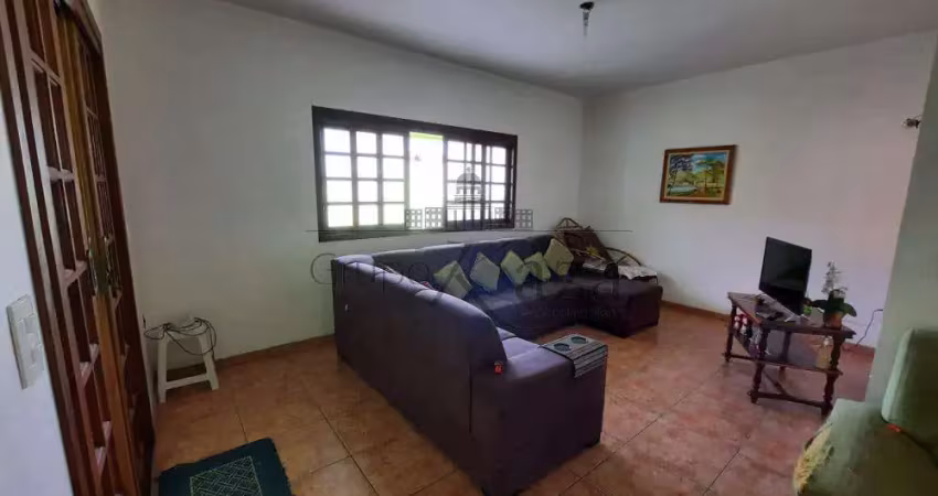 Casa sobrado - jardim uirá - são josé dos campos - 222 m² - 3 dormitórios.